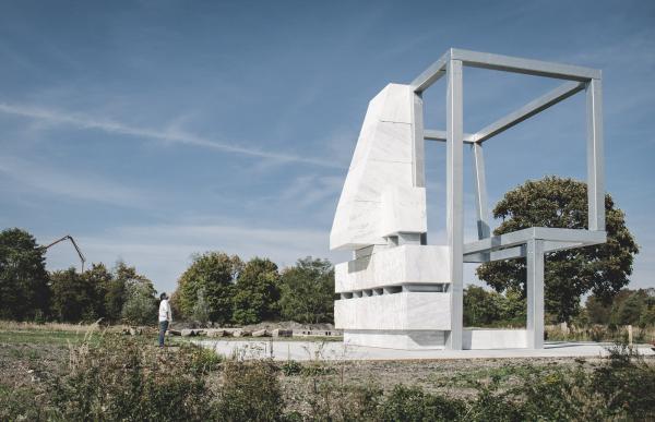 Koen Vanmechelen and his Cosmogolem, Cosmopolitan Culture Park, LABIOMISTA, Genk (BE) ® Koen Vanmechelen 2018, Photo by Studio Tropics