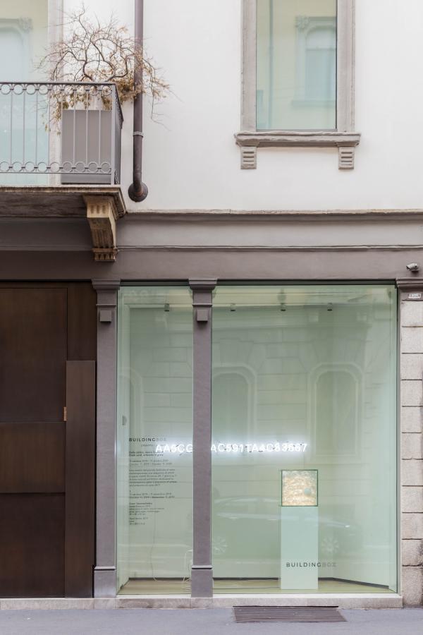 Under Pressure / Open Secret, BUILDINGBOX, MIlan (IT) © Koen Vanmechelen, photo Building gallery