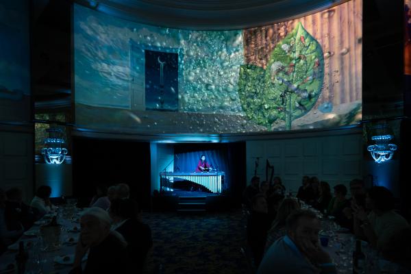 Riders on the Storm, performance, Magritte room © Koen Vanmechelen, 2022, photo by Kris Vervaeke Riders on the Storm, performance, Magritte room © Koen Vanmechelen, 2022, photo by Kris Vervaeke