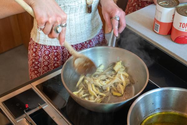 Cooking workshop, photo by Kris Vervaeke 
