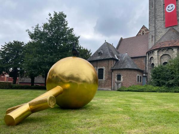 Salvator Globe © Koen Vanmechelen Salvator Globe © Koen Vanmechelen