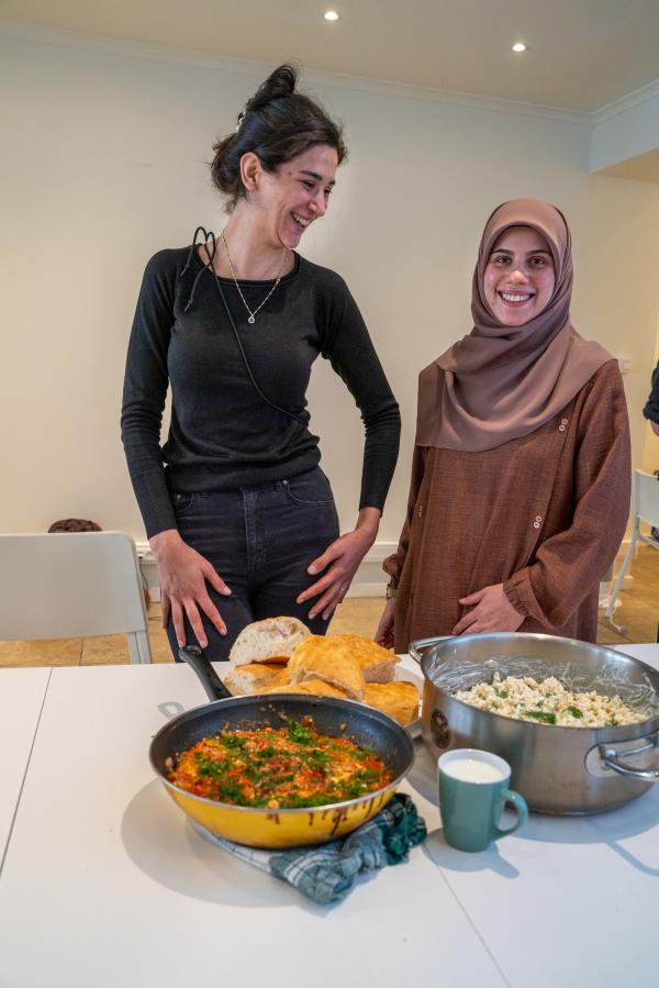 Zehra en Duygu.jpg