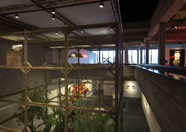 Cosmopolitan Renaissance, Cultuurcentrum Scharpoord, Knokke-Heist (BE) © Koen Vanmechelen, photo Studio Leyssen, 2022