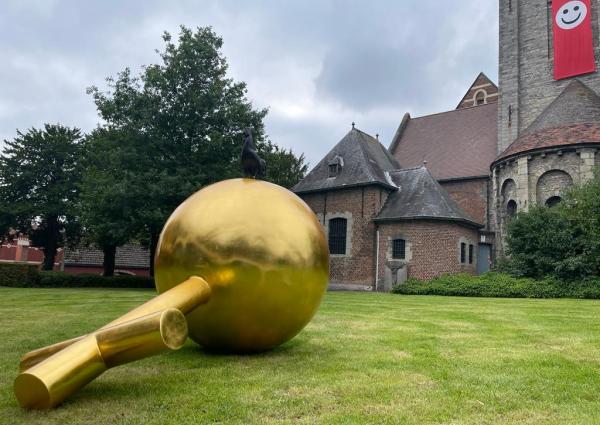 Salvator Globe © Koen Vanmechelen