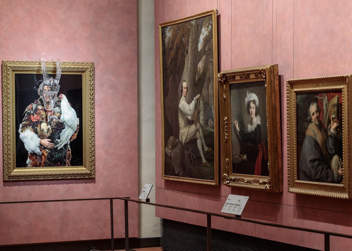 Ubuntu, Seduzione. Koen Vanmechelen. Galleria degli Uffizi.jpg Ubuntu, Seduzione. Koen Vanmechelen. Galleria degli Uffizi.jpg