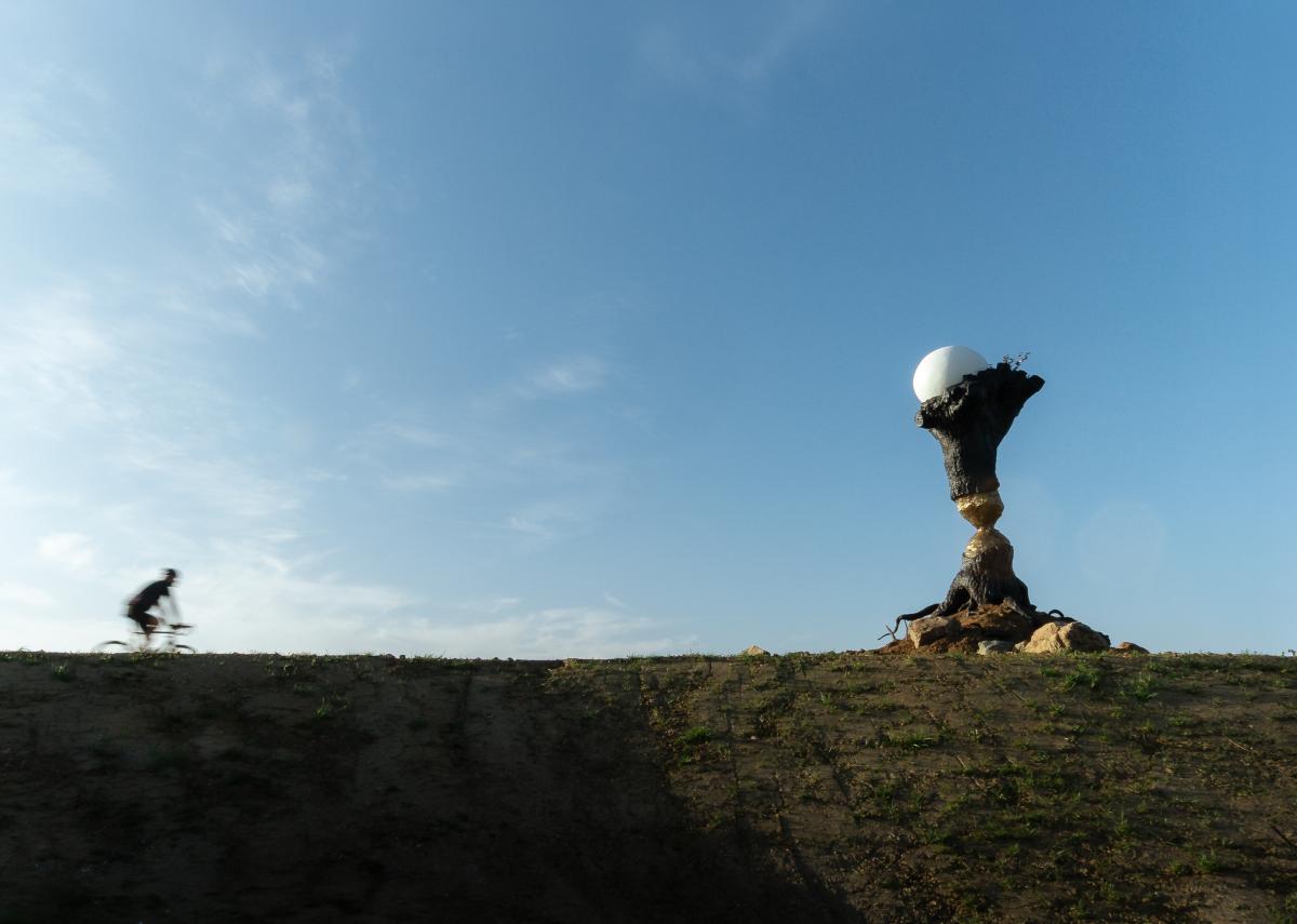 Future Fossil © Koen Vanmechelen, photo by Lieven Geuns